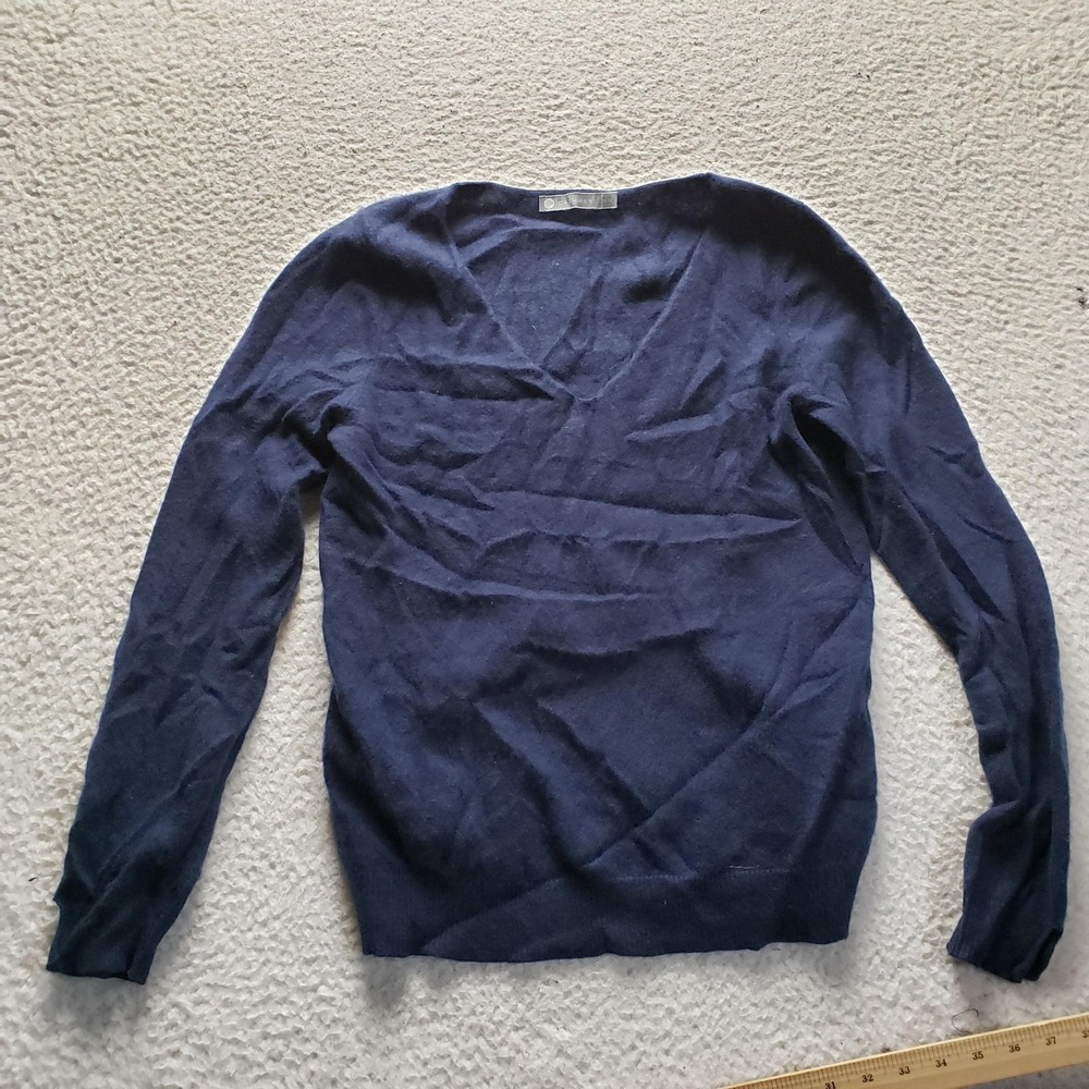 In Cashmere Sweater Womens Medium Blue V Neck Long Sleeve Cashmere Knit Top